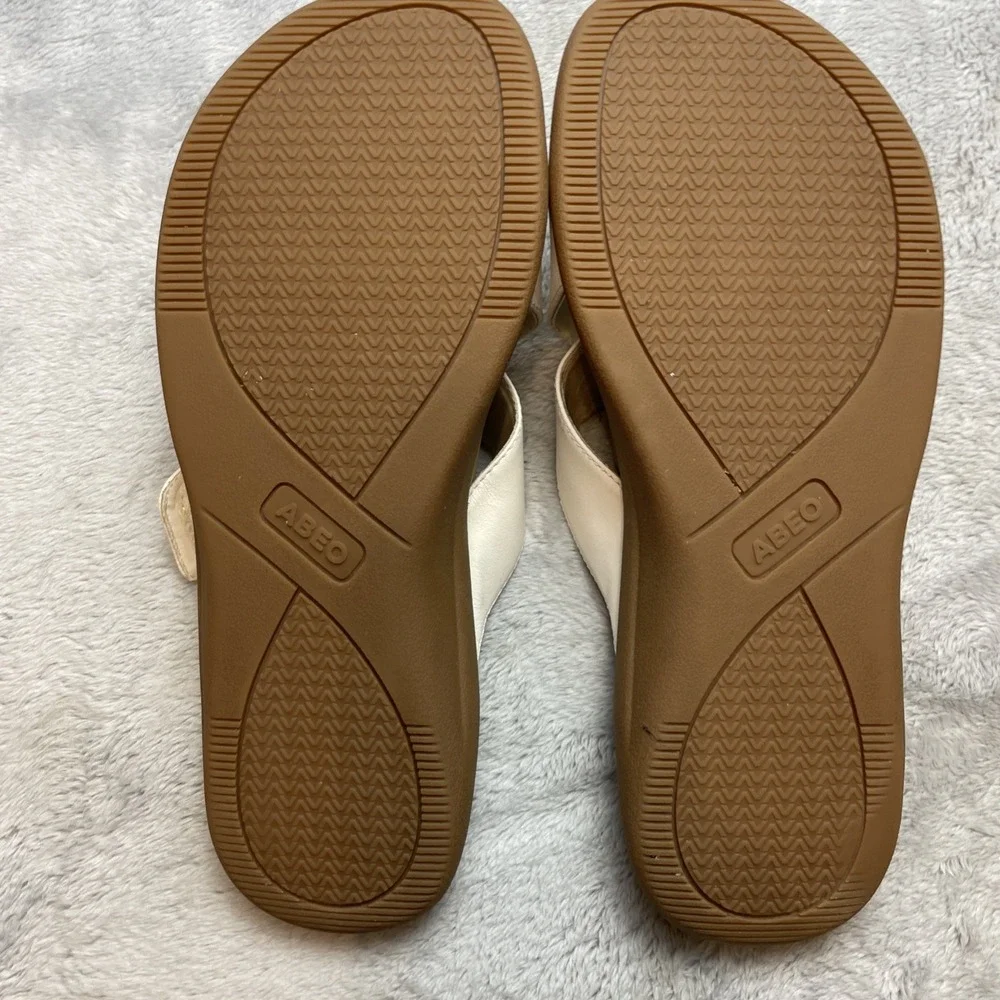 Abeo Womens Laguna‎ Leather Sandals Size 9.5 Cream Easy On Off Criss Cross Flats